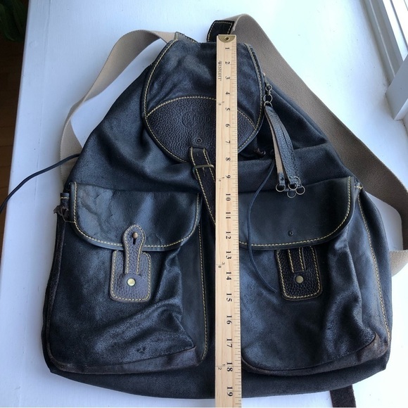 VINTAGE dark brown distressed leather backpack - Picture 7 of 17